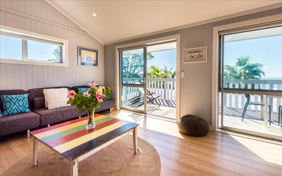 The Waiheke Pad - In The Heart Of Oneroa! Villa Bagian luar foto
